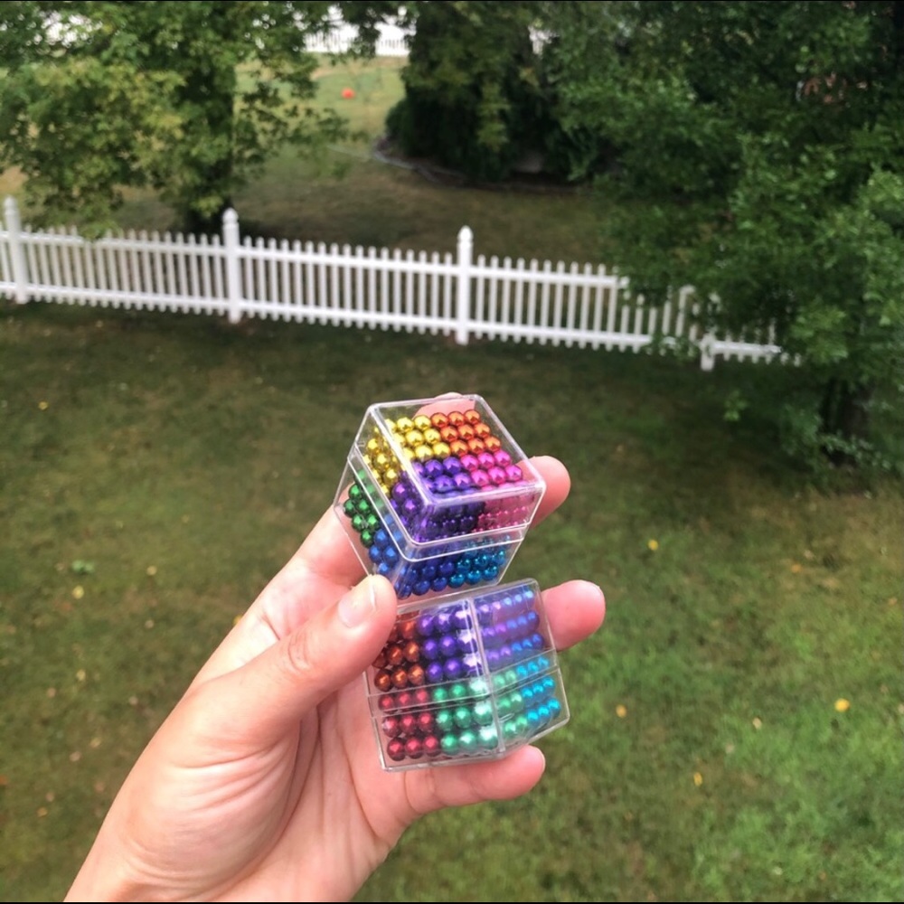 2 * Magnetic Ball 215pcs 5mm cube 6 colors